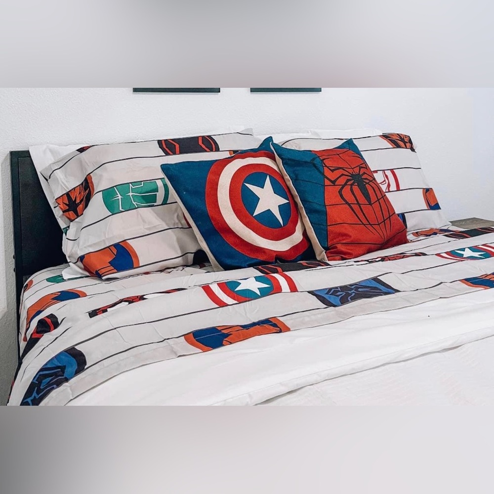 Queen size superhero sheets